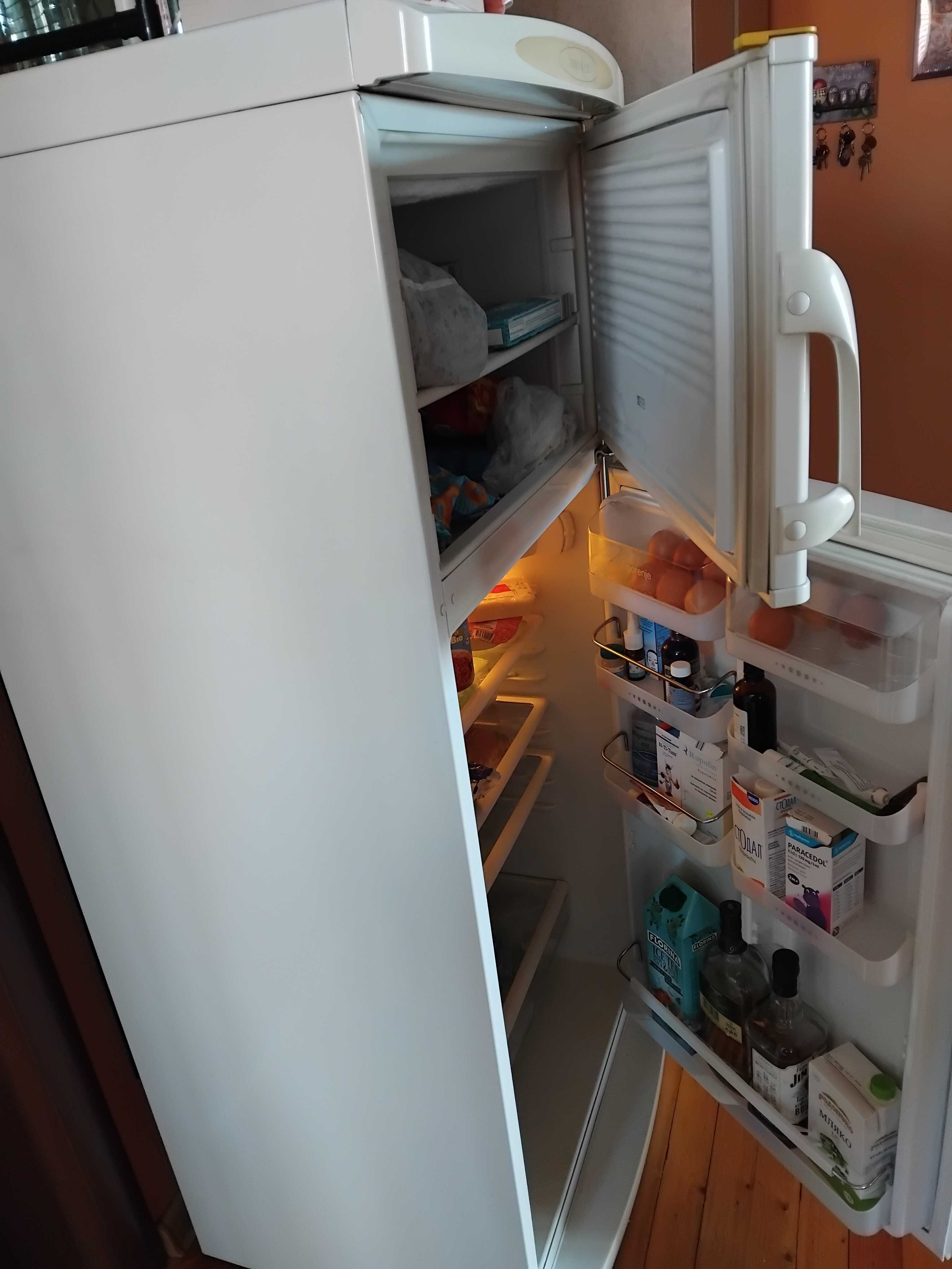Работещ хладилник Горение