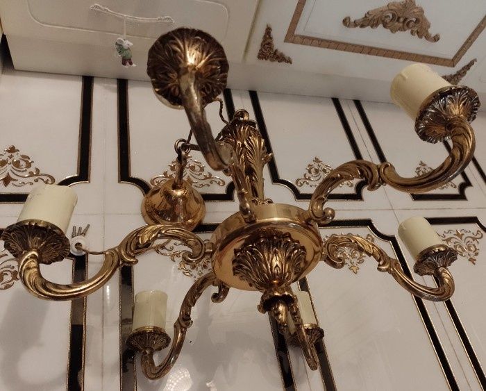 Candelabru in stilul francez Empire din bronz masiv cu 6 brațe piesa c