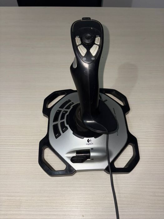 Joystick PC Logitech Extreme 3D Pro, 12 butoane, USB,