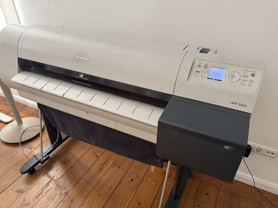 Плотер Canon iPF 700 за части