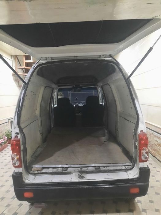 Дамас ван 2009 йи