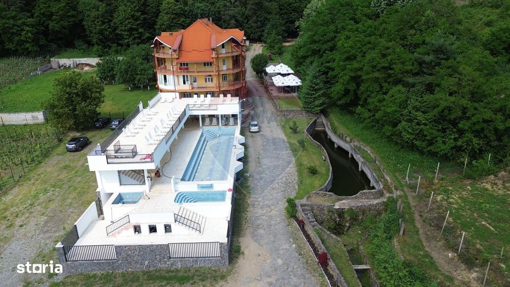 DE VANZARE Pensiune cu piscina, pastravarie, zona spa locatie de vis