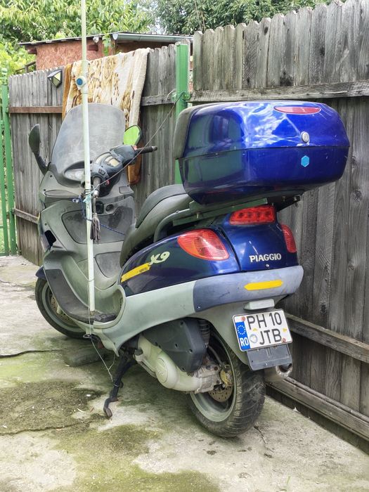 Piaggio X9 albastru