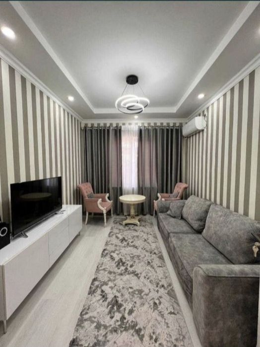 Срочно сотилади Зангиота Уртаовулда  2ХОНА