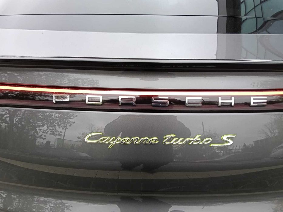 Autoturism Porsche Cayenne TURBO