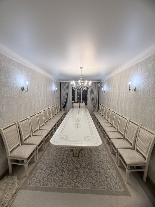 Продам стол со стульями 22 шт