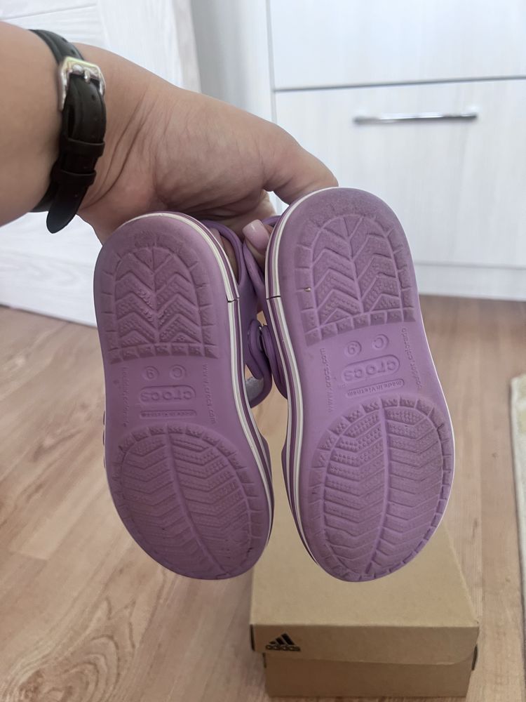 Детски сандали Crocs C9 и С10