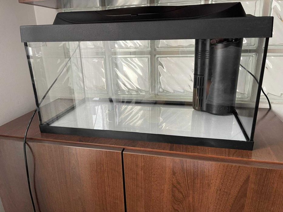 Acvariu cu accesorii - 54 Litri