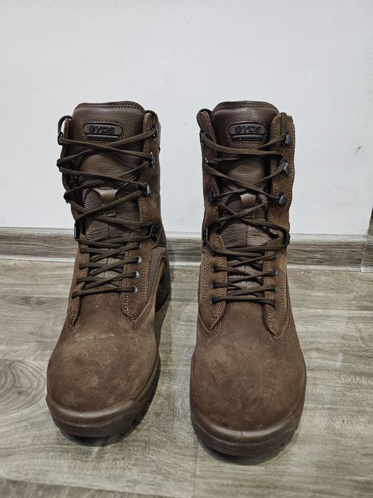 Bocanci militari Yds nr 42, cu protecție de fier in vârful bocancului!
