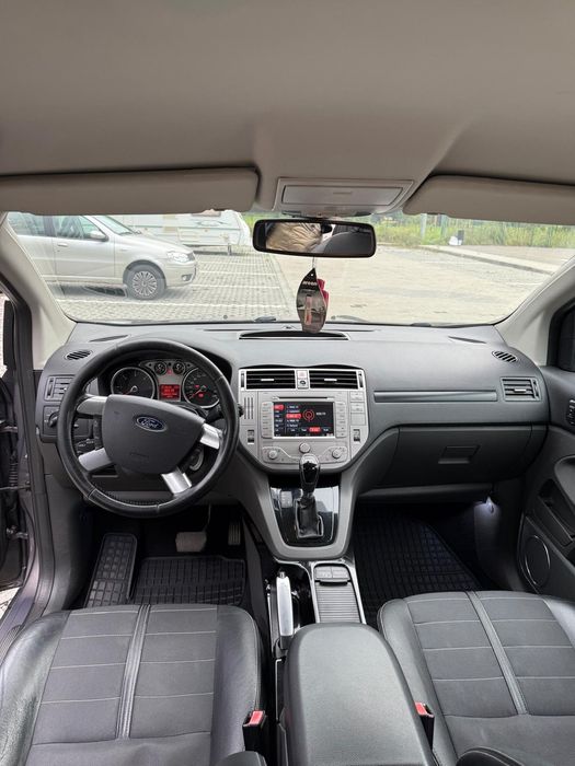 Vând Ford Kuga 2012