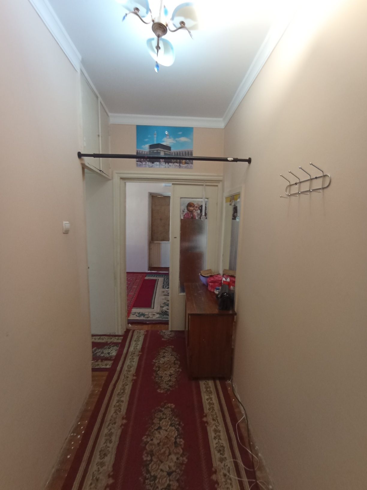 Продается Однокомнатная квартира ремон средний 1/5/5 юнусабад 9