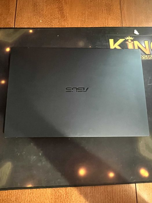 Лаптопи ASUS Като нов