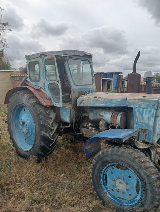 Трактор Т-40 сатылады бағасы 600000 мың теңге.