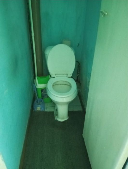 Уй дом 4 етажли 2 етажда жойлашган 72 кв сув газ свет бор