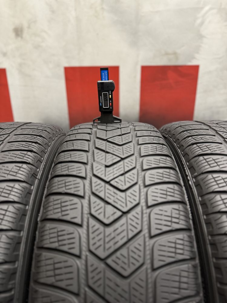215 65 16, Зимни гуми, Pirelli ScorpionWinter, 4 броя