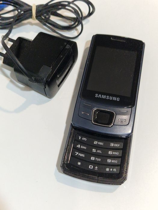 Telefon Samsung GT-C6112 dual sim cu 2 procesoare