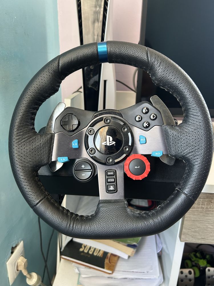Playstation 5 с 2 джойстика и волан logitech g29