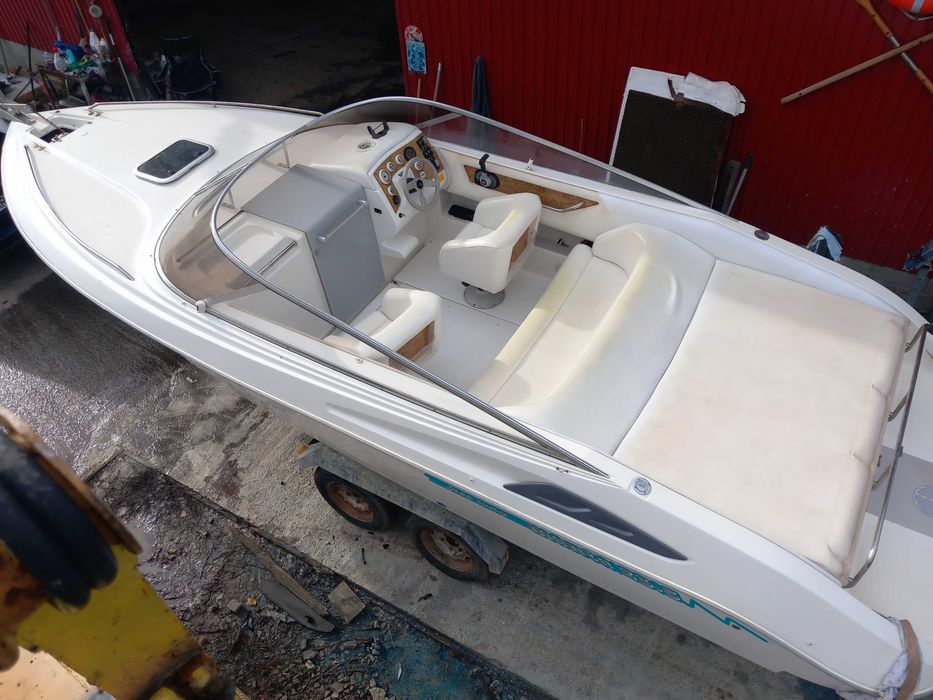 лодка Salpa Manta 23.5 Mercruiser 5.0 MPI