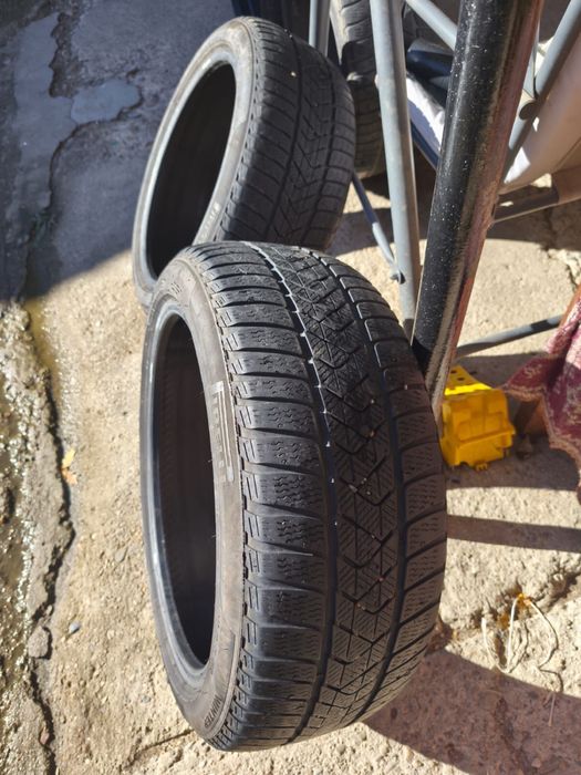 Vand 2 anvelope 225/45/R18