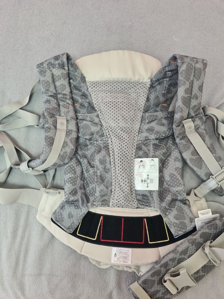Продавам ергономична раница Ergobaby Omni