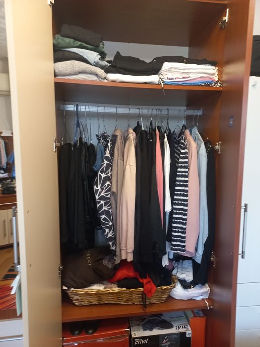 Dulap haine  dormitor