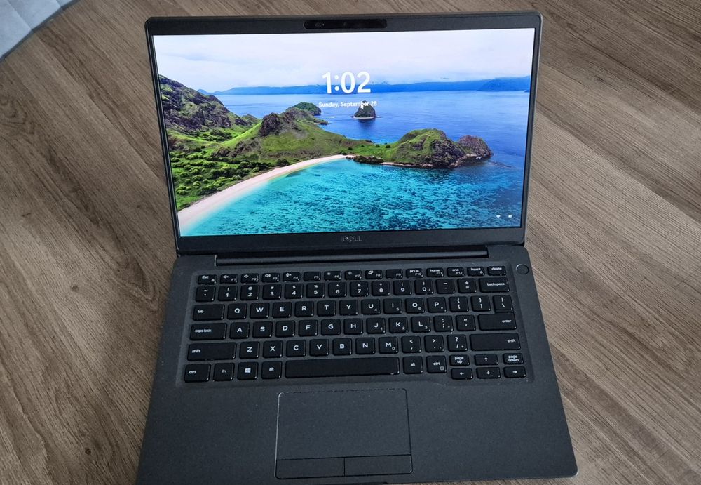 Laptop Dell Latitude 7400, Procesor I7, windows 11 Pro, SSD 256, 16 GB
