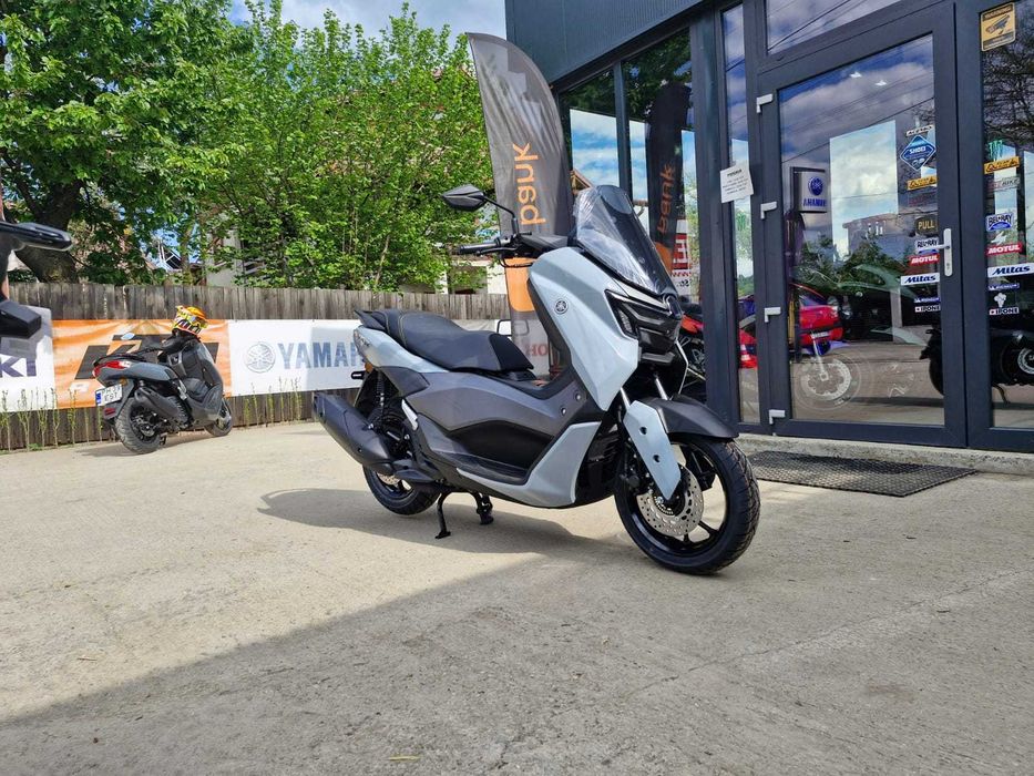 Yamaha NMax 125 Tech Max 2025-se conduce cu B-stoc EST BIKE Campina