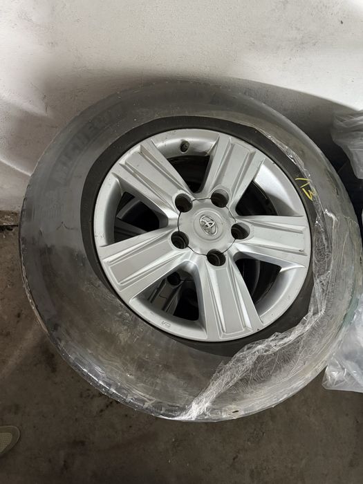 Зимняя резина шипованная Michelin на дисках Toyota