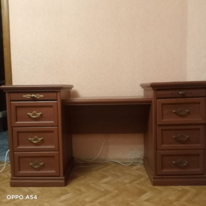 Продам столик косметологический