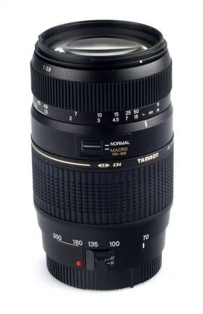 Tamron AF 70-300mm f/4-5.6 Di LD Macro pentru Nikon