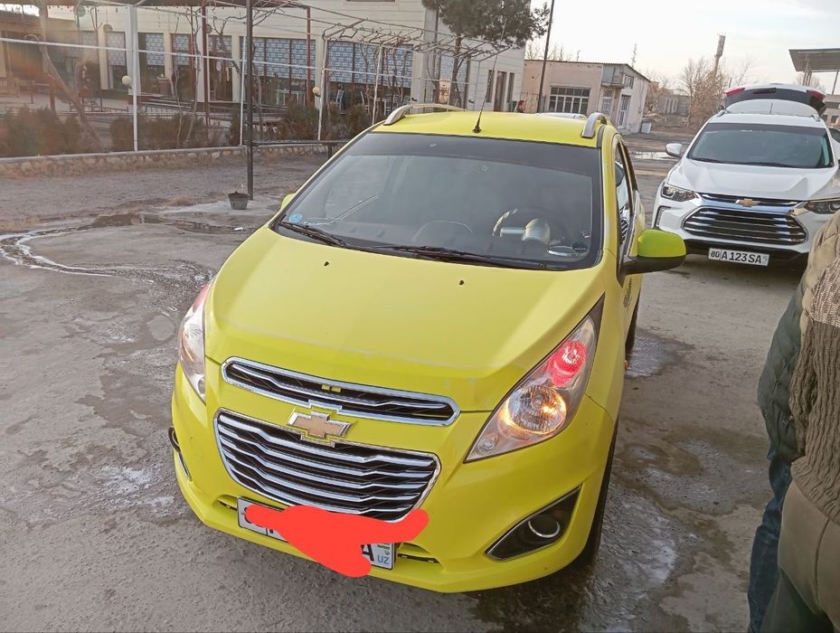 Спарк йили 2011 тезда сотилади