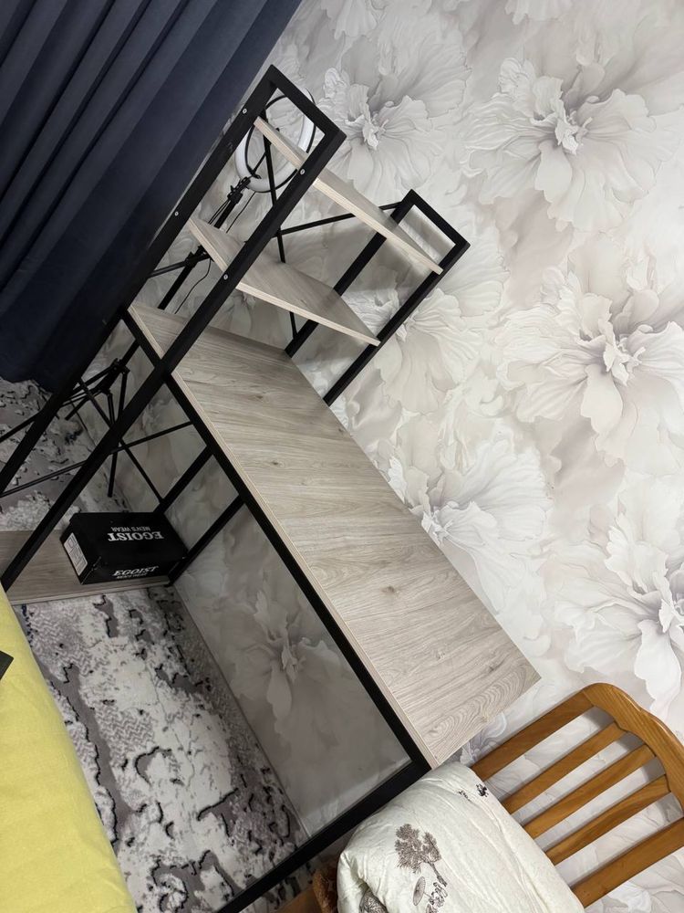 Loft stol parta sotiladi holati ideal