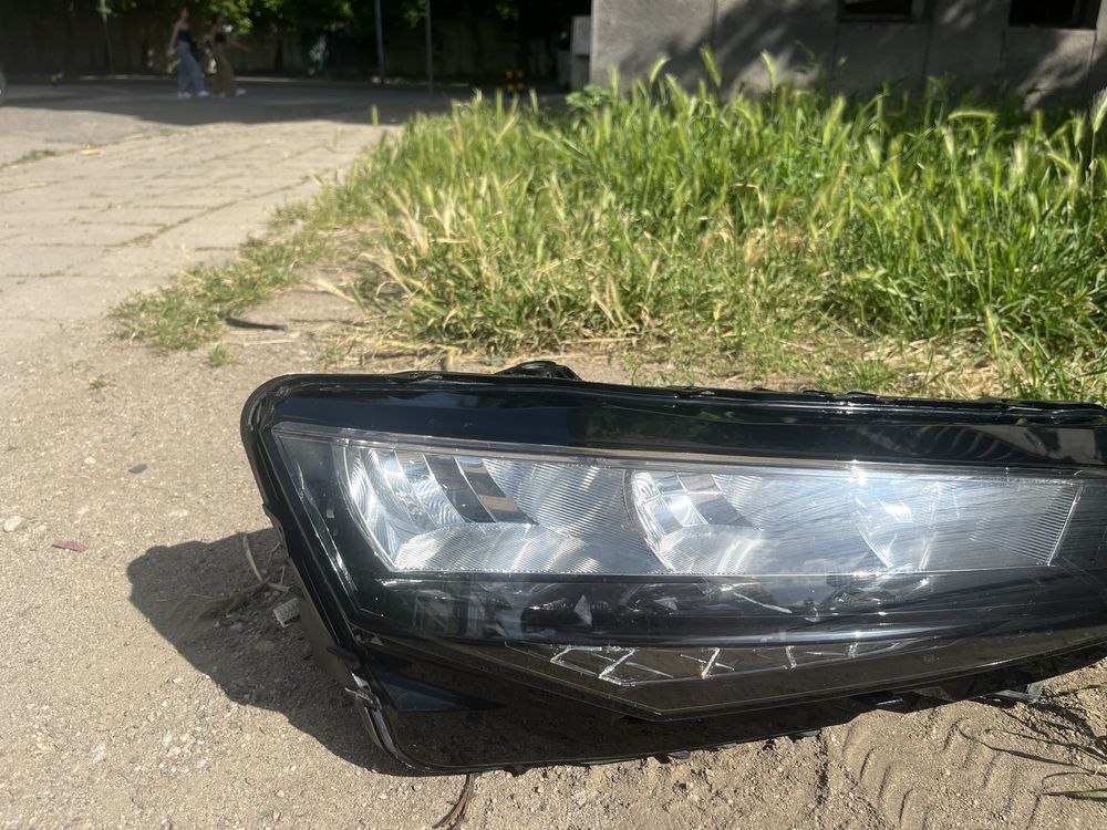 Десен фар за Skoda Scala/Шкода Скала
