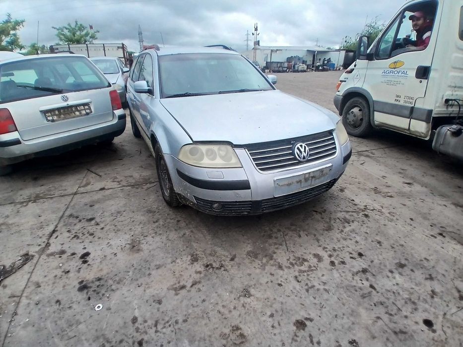 Dezmembram vw passat b5.5
