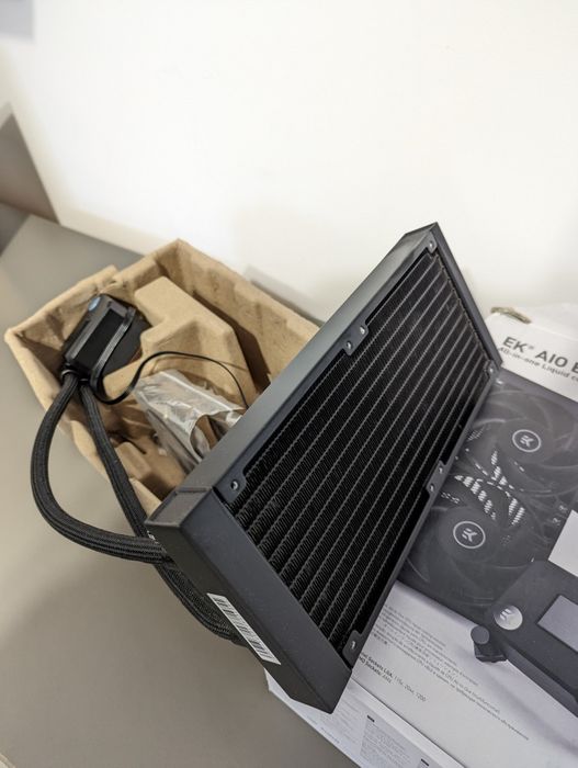 Cooler procesor EK AIO Basic 240 -Nou-