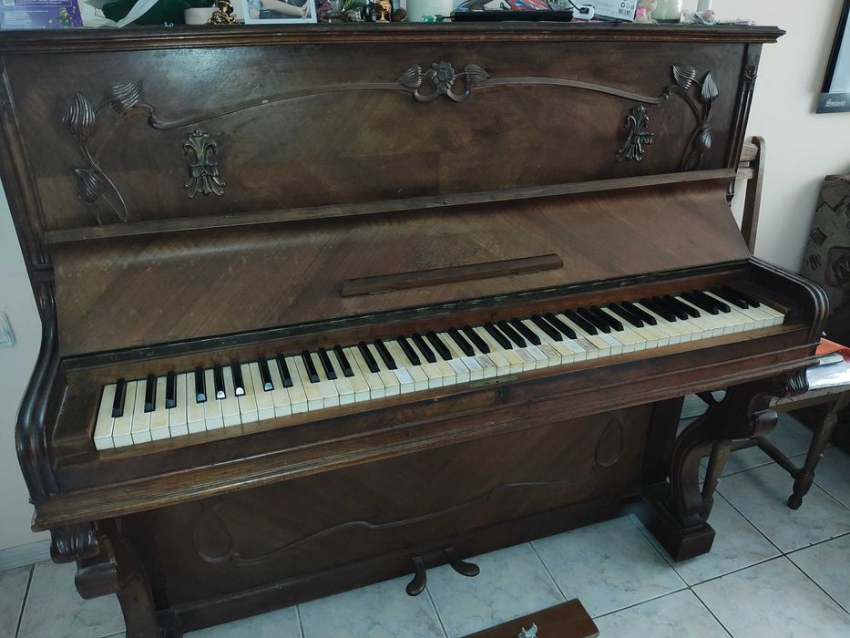 Класическо пиано Dieterle