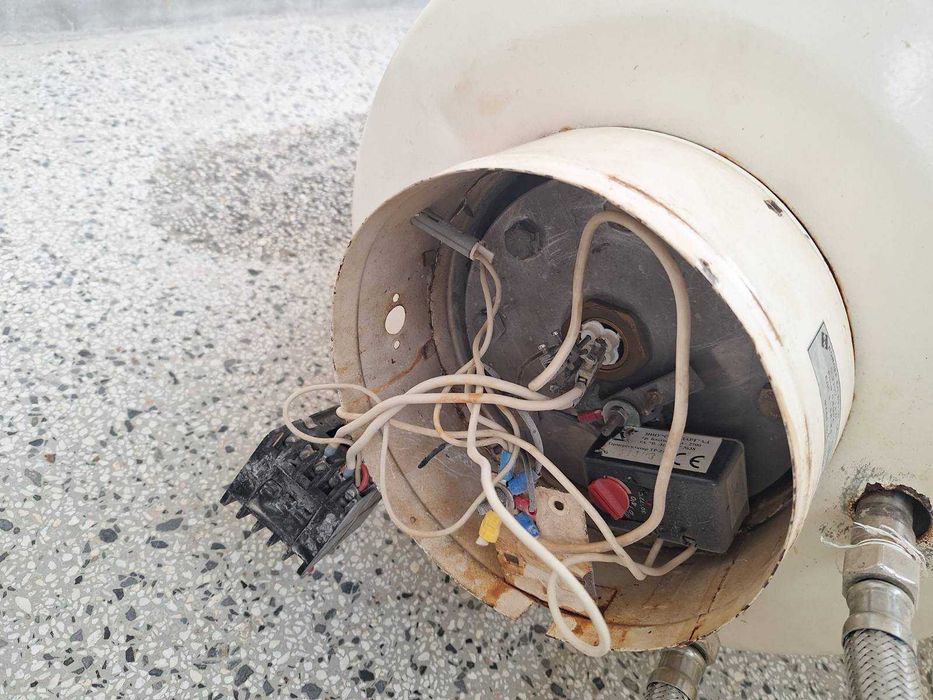 Бойлер 80 литра с неръждаем водосъдържател с нов нагревател 3kw