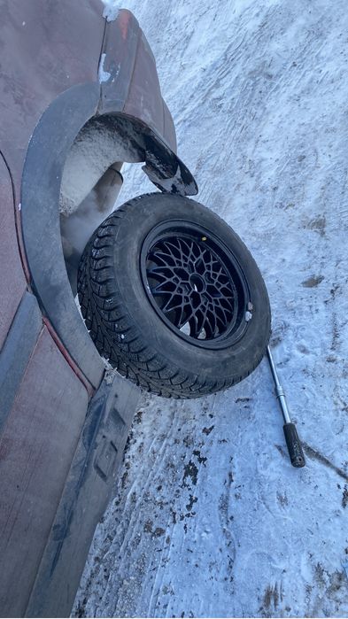 Срочно продам  диски r14 на хорошей зимней резине