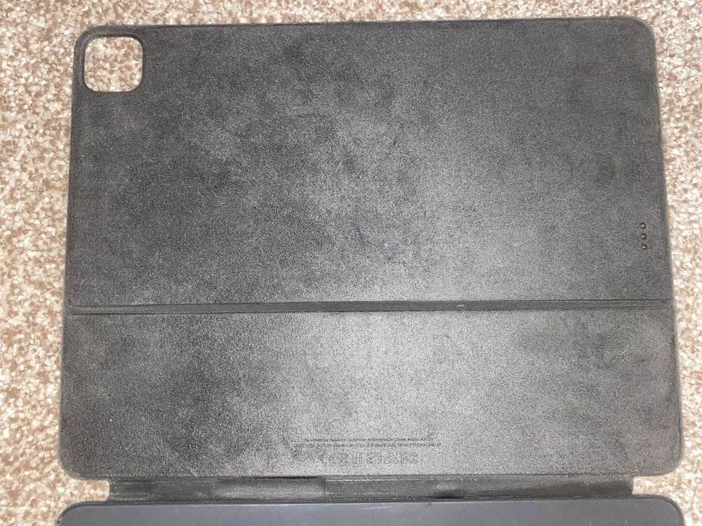 iPad husa smart folio cu tastatura A2039