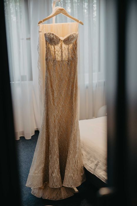 Rochie de mireasa sirena nude