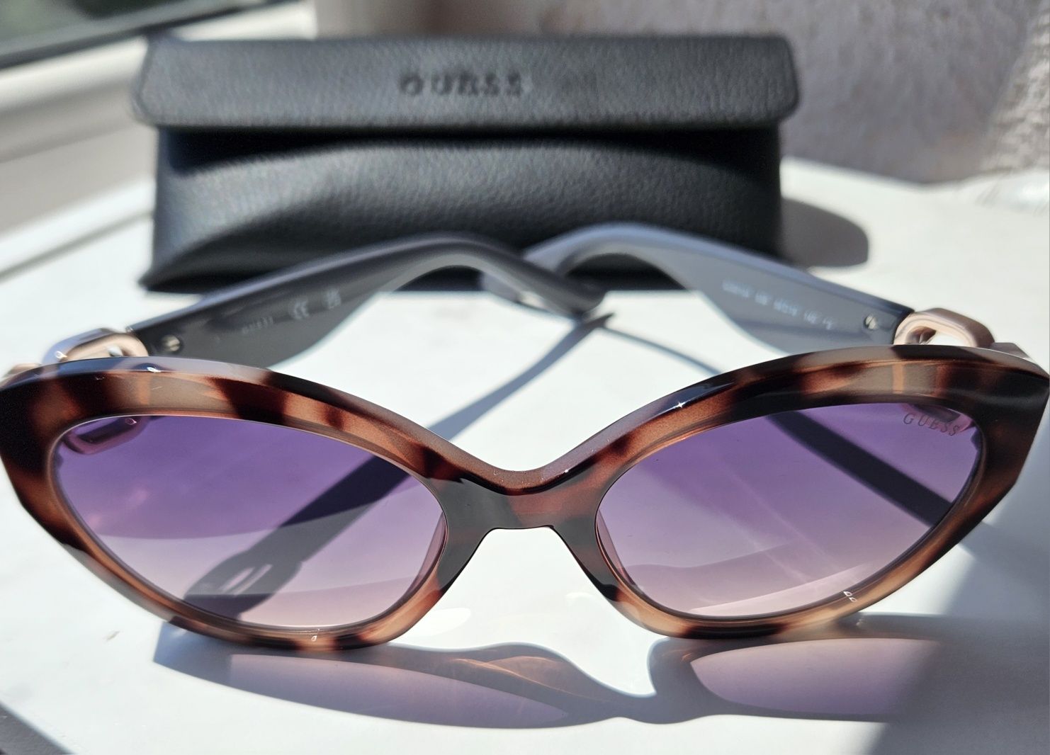 Дамски слънчеви очила Guess.Оригинални.Нови.140лв .