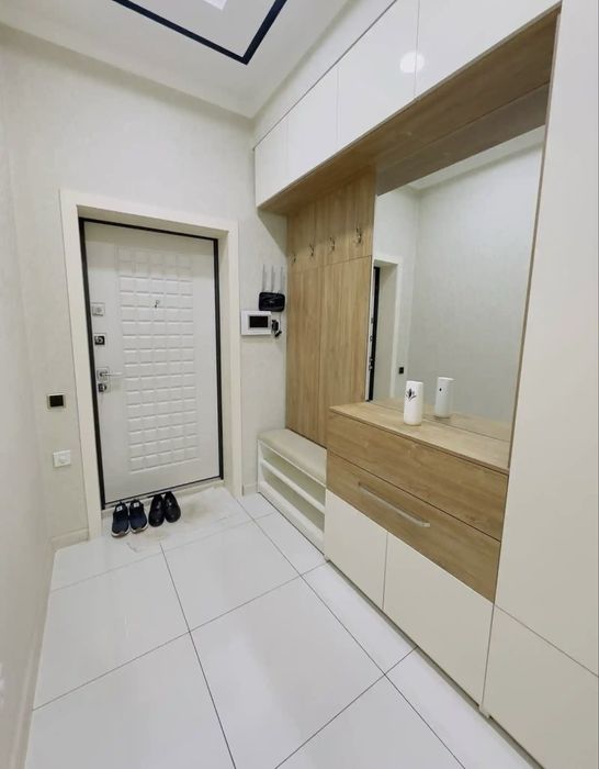 Сдаётся кв Фархадский 2-ком/4/8 ро-н Чиланзар-10кв!136