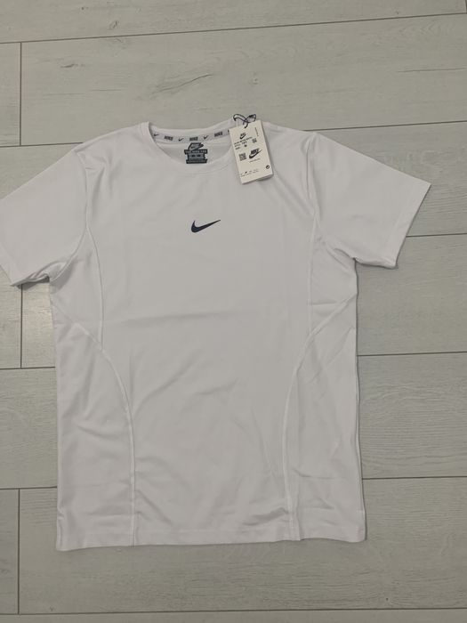 tricou nike mar M