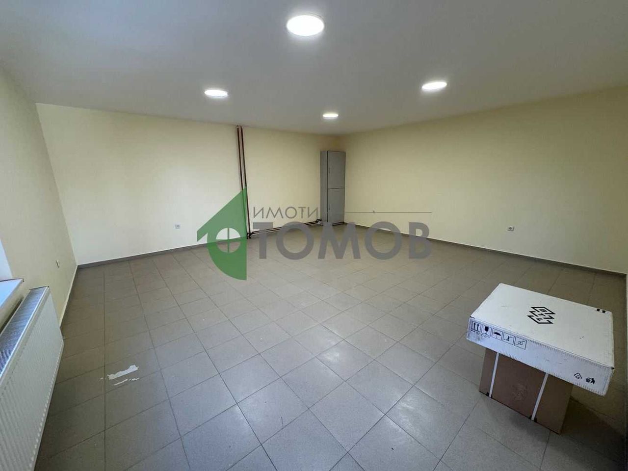 Продава се Тристаен апартамент в Шумен, Център - 155 кв.м за 904 €/кв.м - Снимка #5
