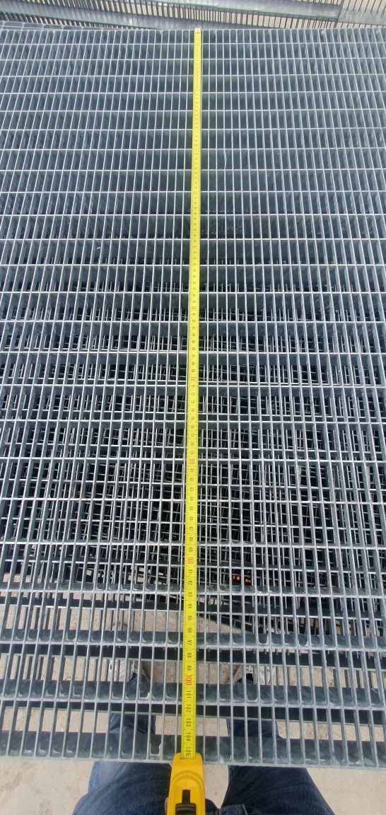 Trepte 80x27 noi