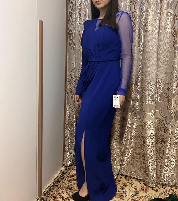 Шикарное вечернее платье