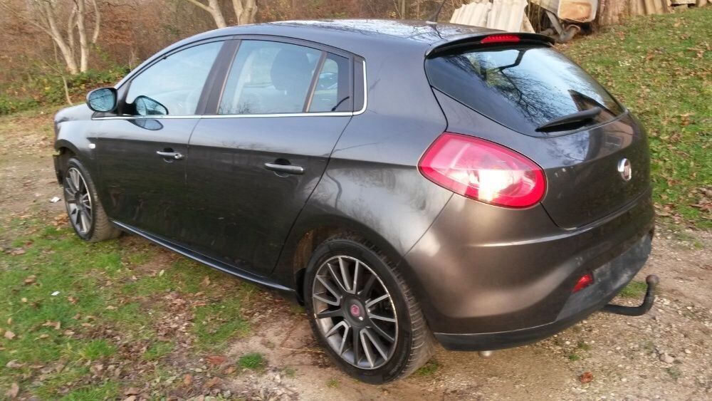 Dezmembrez Fiat Bravo 1.9 Multijet