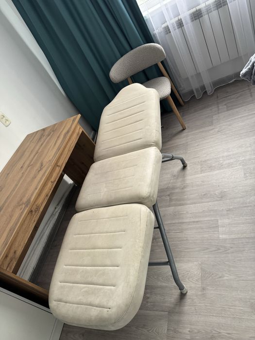 Кушетка для салона