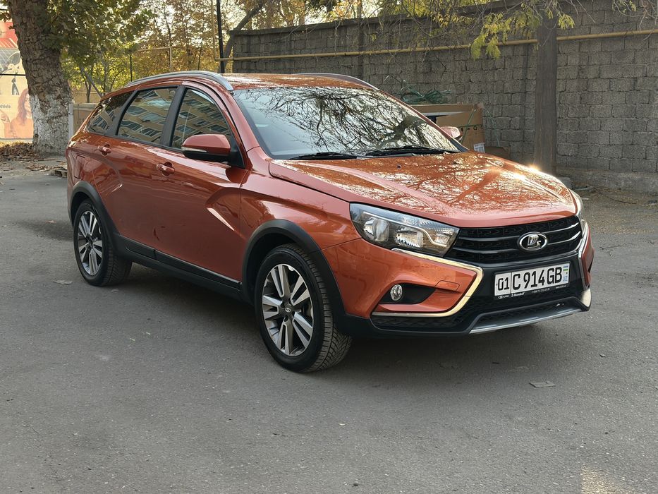 Lada Vesta Cross 1.8 2019 год пробег 116000 км, багажник пятно,автомат
