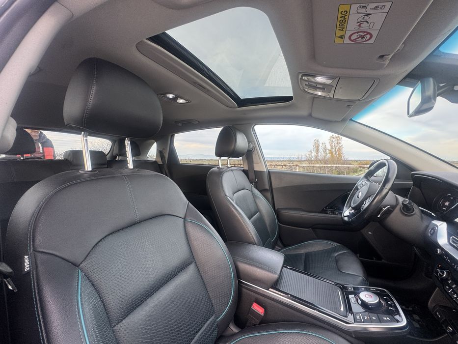 Kina Niro EV 2021 с гаранция към кия до 2028 г  64Кв  батерия 510км